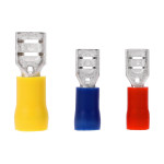 Teilisolierte Flachsteckhülse mit PVC Kunststoffkragen